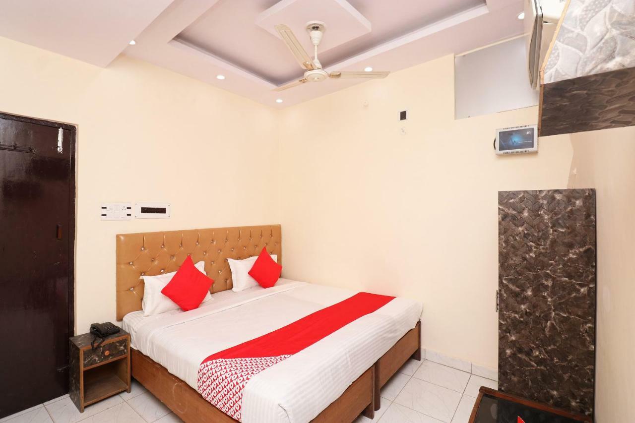 Oyo 30288 Hotel Moon Palace Lucknow Exterior photo