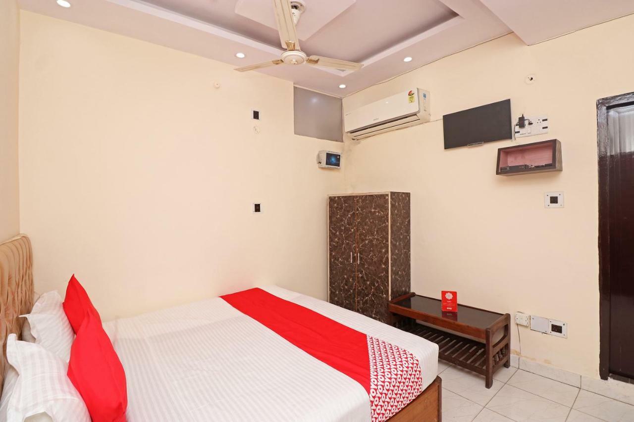 Oyo 30288 Hotel Moon Palace Lucknow Exterior photo