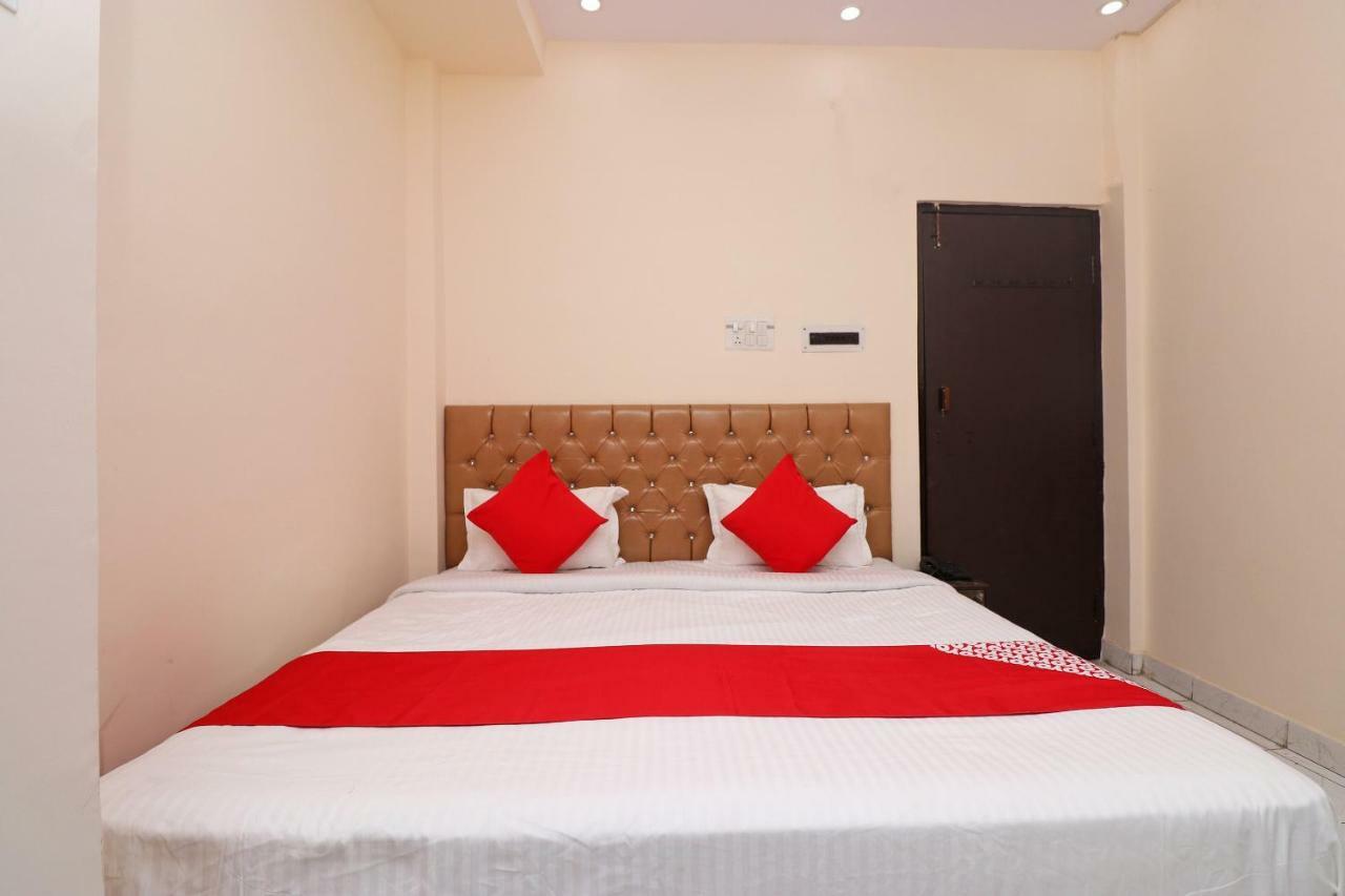 Oyo 30288 Hotel Moon Palace Lucknow Exterior photo